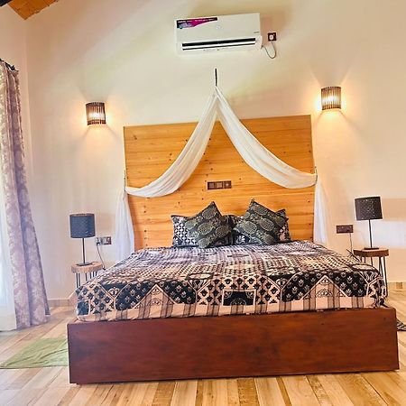 Blu Marine Nilaveli Hotell Trincomalee Exteriör bild