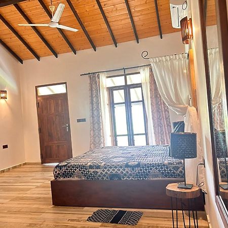 Blu Marine Nilaveli Hotell Trincomalee Exteriör bild