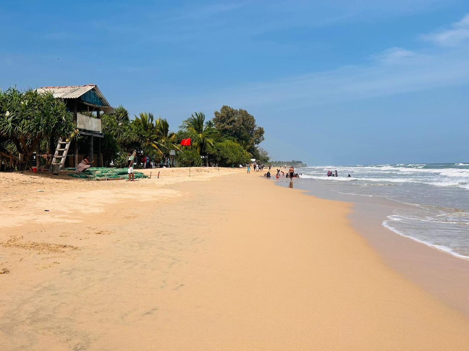 Blu Marine Nilaveli Hotell Trincomalee Exteriör bild