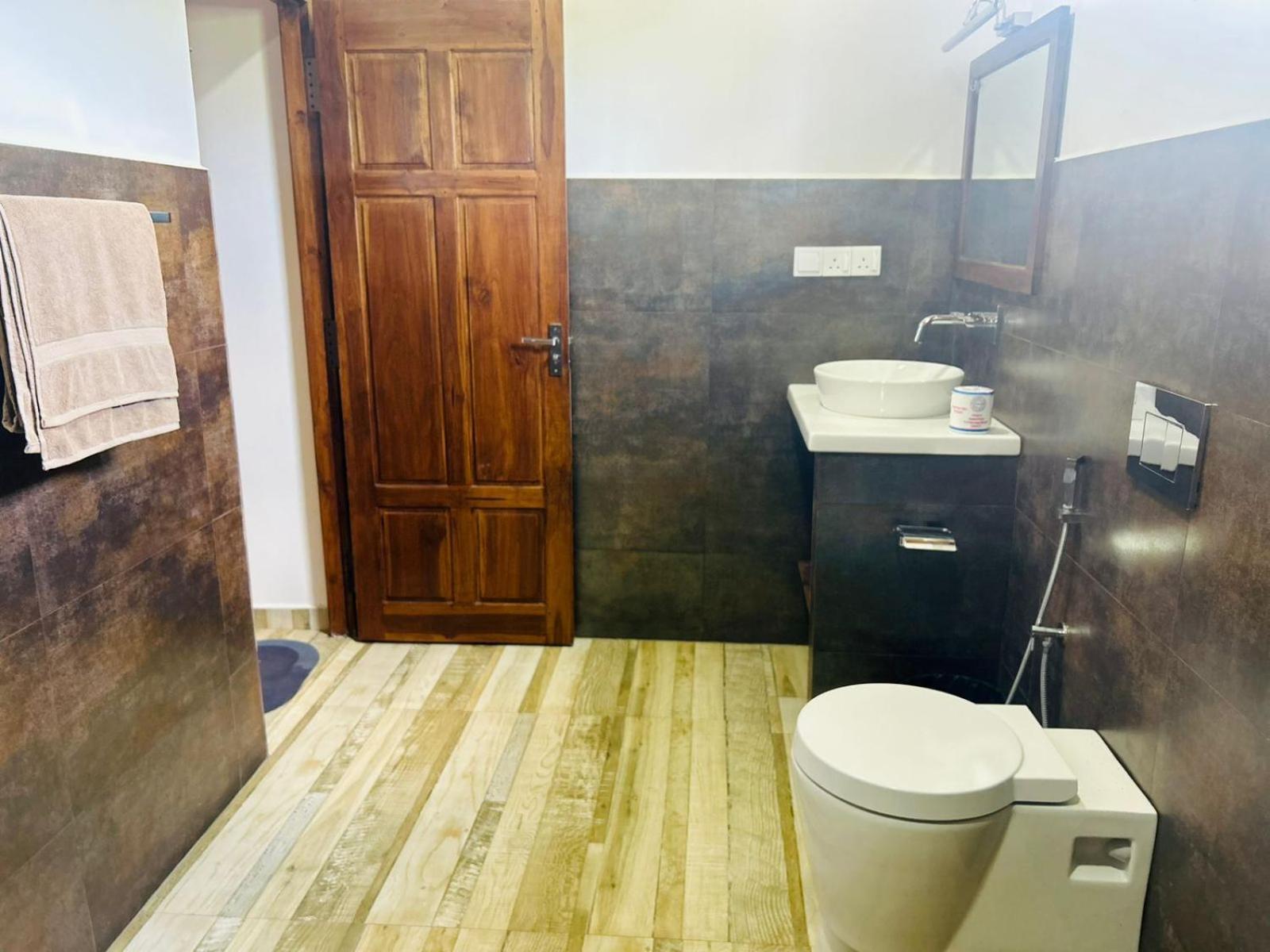 Blu Marine Nilaveli Hotell Trincomalee Exteriör bild